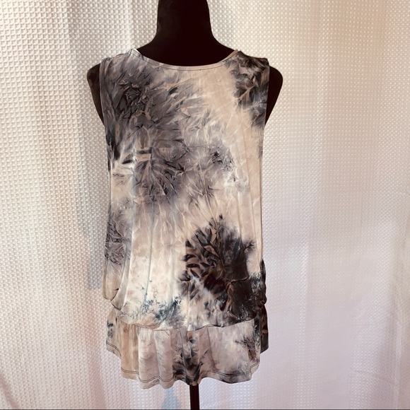 Live & Let Live Embroidered & Patterned Layer Top - Picture 6 of 7